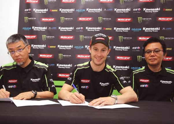 Jonathan Rea has signed a new two-year deal in World Superbikes with Kawasaki.
