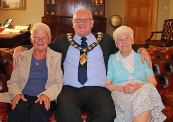 Carol McMaster (left) and Ann Curry with Mayor of Mid and East Antrim, Councillor Billy Ashe.  INCT 22-730-CON
