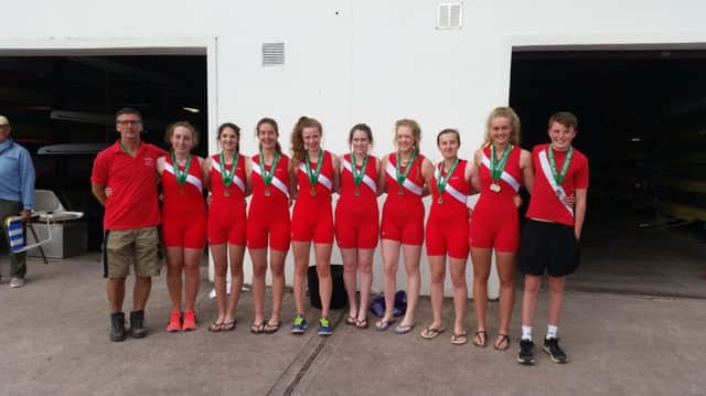 The WJ18 eight who won silver.