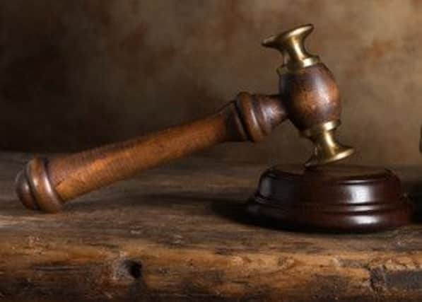 Court hammer