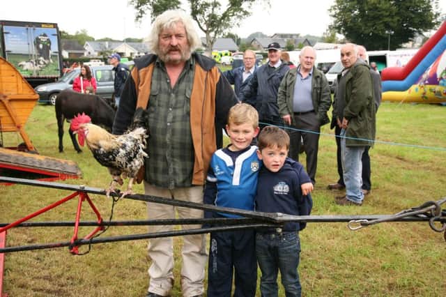 Johnny Fee, The Moy with Barney the Rooster & Sam and Lewis Pollock, Caslterock.