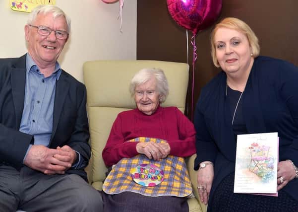 Rosemount Care Home resident Mrs Sarah Berry celebrates her 102nd birthday with son Aubrey and niece Gillian Gourley. INPT17-200.