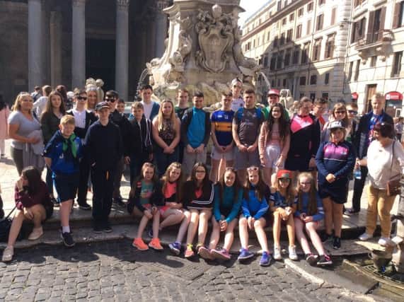 The week before Easter, a group of pupils from St. Pauls College, Kilrea, along with four members of staff, journeyed to Rome and Sorrento in Italy. In addition to visiting iconic sights, such as the Colosseum, Mount Vesuvius, Pompeii and the Trevi Fountain, the students also had the opportunity to participate in a pizza making class and be a Gladiator for the morning.