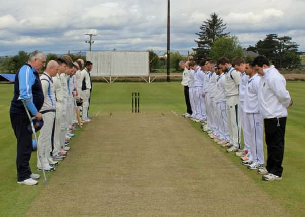 Ardmore and Coleraine players have a minute's silence in memory of Ardmore stalwart Bobby Brolly ahead of their season opener at the Bleachgreen. INLS18-Minute's silence