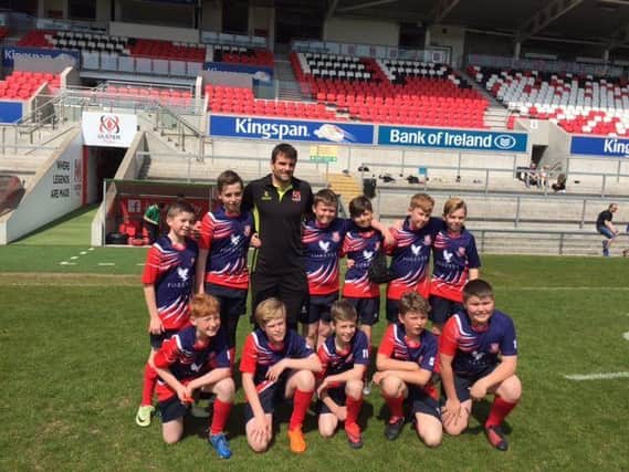 Carrickfergus Model Primary School P6/7 rugby team participated in a mini tournament at Ravenhill.  INCT 23-707-CON