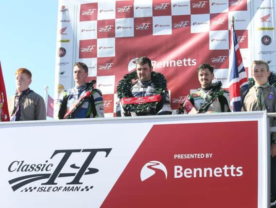 Michael Dunlop made it back-to-back wins in the Classic Superbike race in 2016 on the Team Classic Suzuki XR69, setting a new lap record.